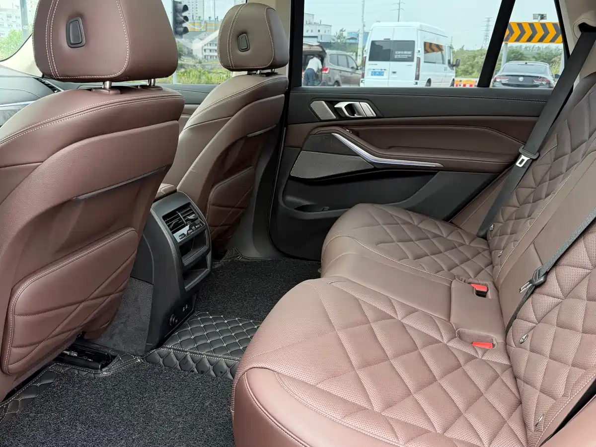 BMW X5 2022 xDrive 30Li Premium M Sport Package фото 16