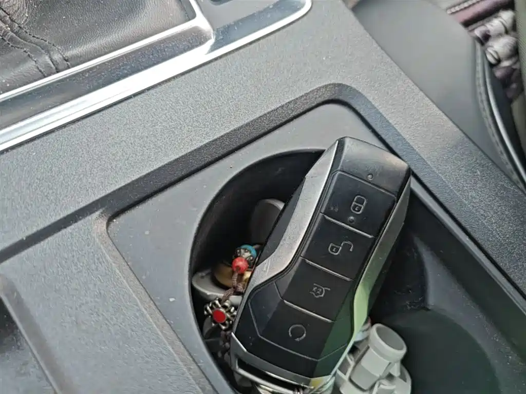 BYD Qin Pro 2018 1.5TI Automatic Smart Connected Dynamic Edition фото 9