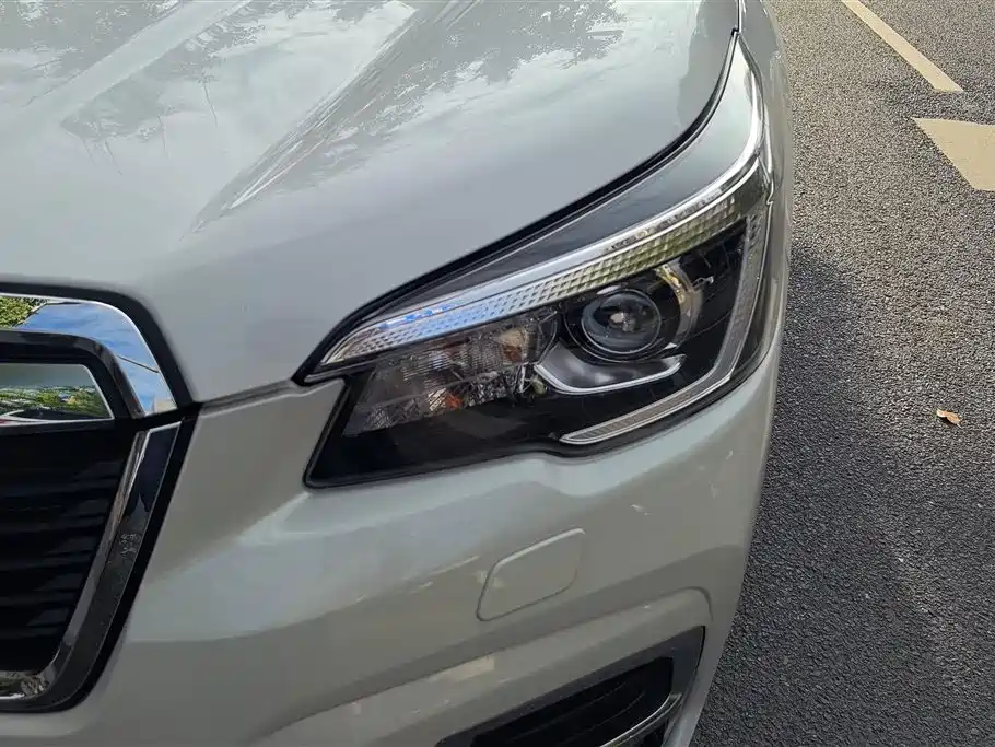 Subaru Forester 2021 2.0i Luxury Edition with EyeSight фото 5