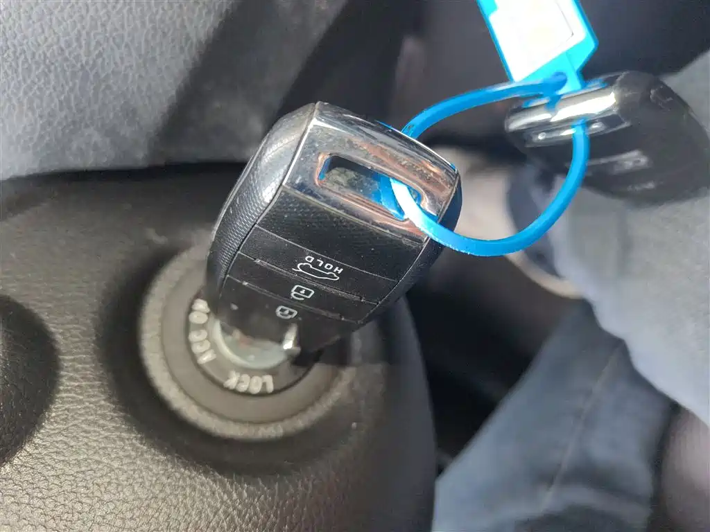 Kia Carens 2013 2.0L 5-seat Auto Standard (China V) фото 9