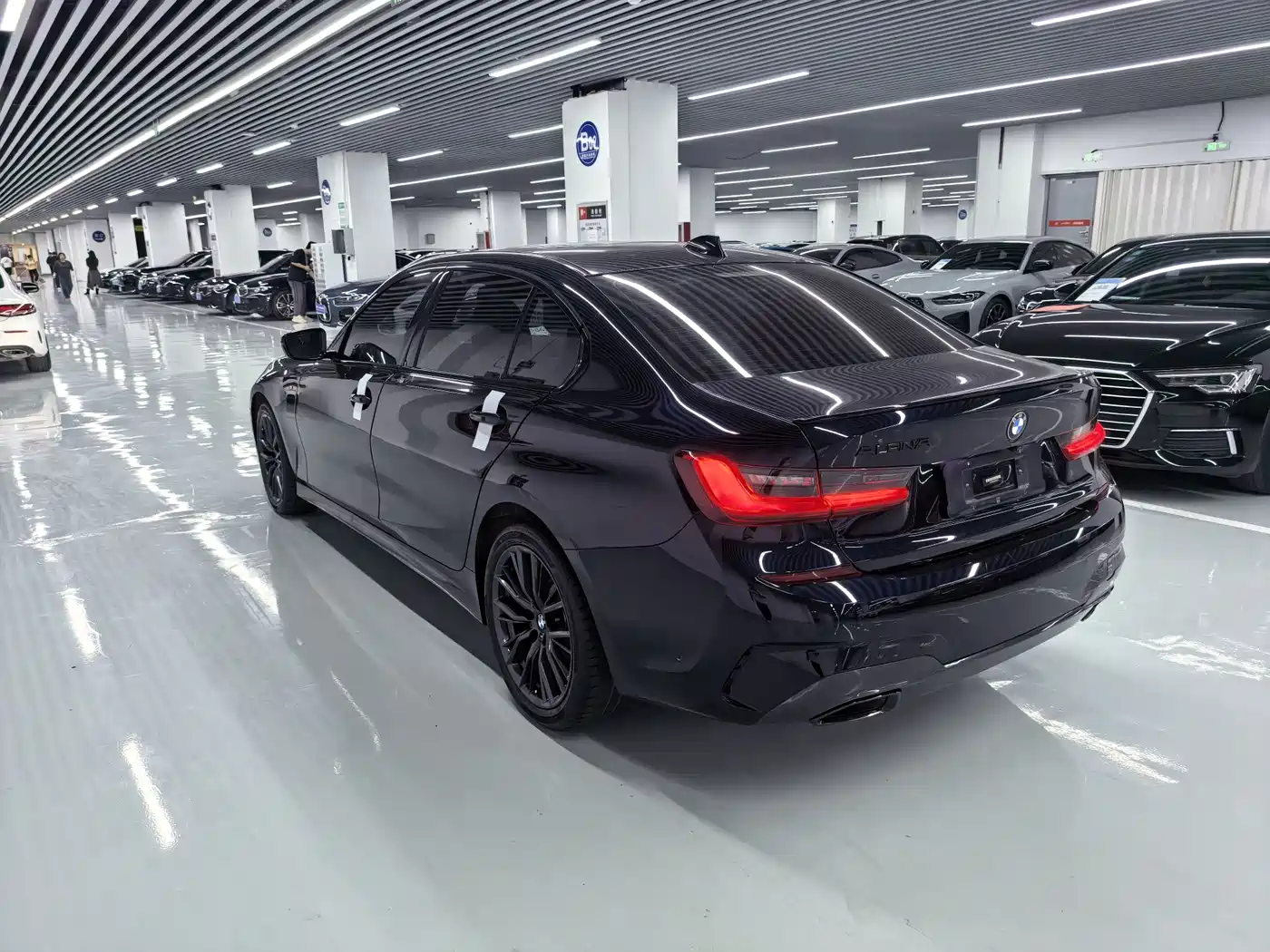 BMW 3 Series 2022 325Li M Sport Package фото 16