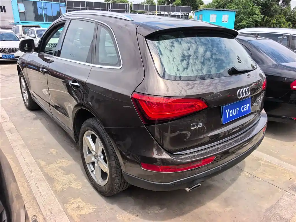 AUDI Q5