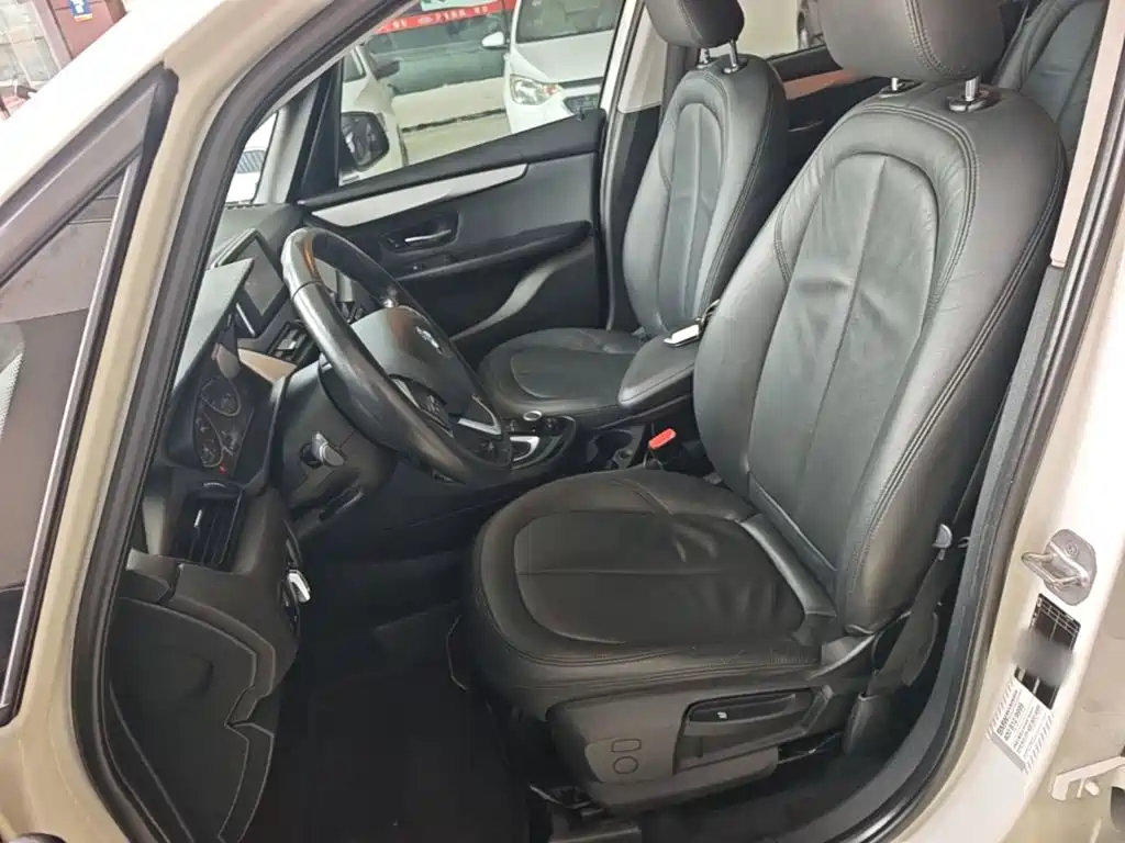 BMW 2 Series Gran Tourer 2018 2015 218i Leading