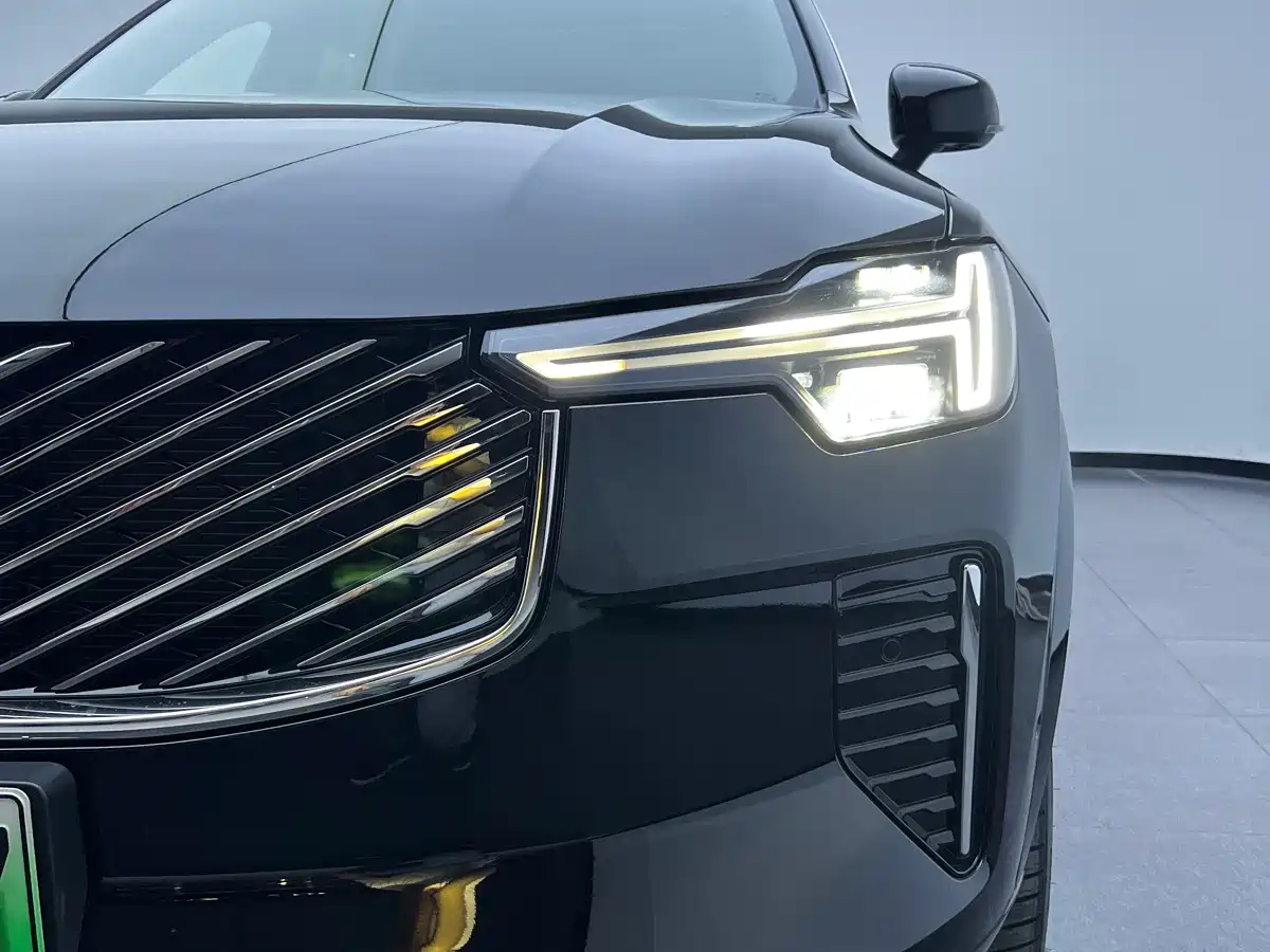 Volvo XC90 Plug-in Hybrid 2025 2025 Facelift T8 Smart Premium Luxury 7-seater
