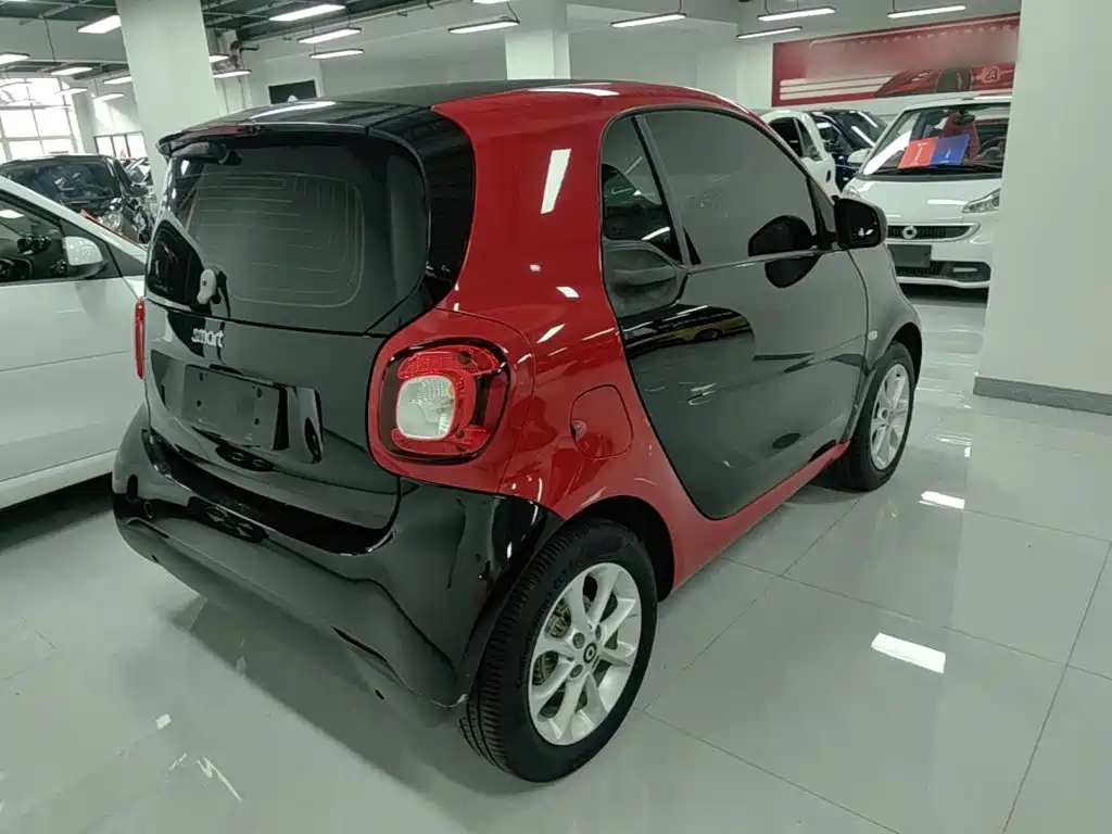 smart fortwo 2019 2018 1.0L 52kW Hardtop Agile Edition China V