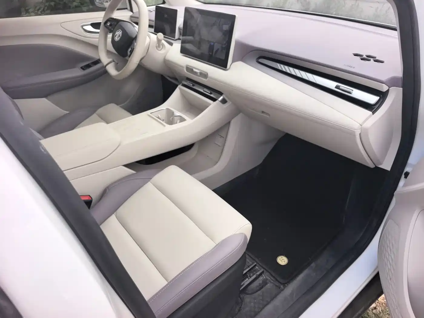 MG MG4 EV 2025 2026 437 Elegant Edition