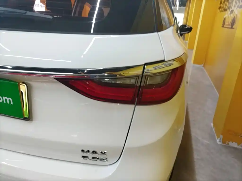 BYD Song MAX New Energy 2019 2019 DM 1.5T Smart Connection Enjoyment 6-seater China VI
