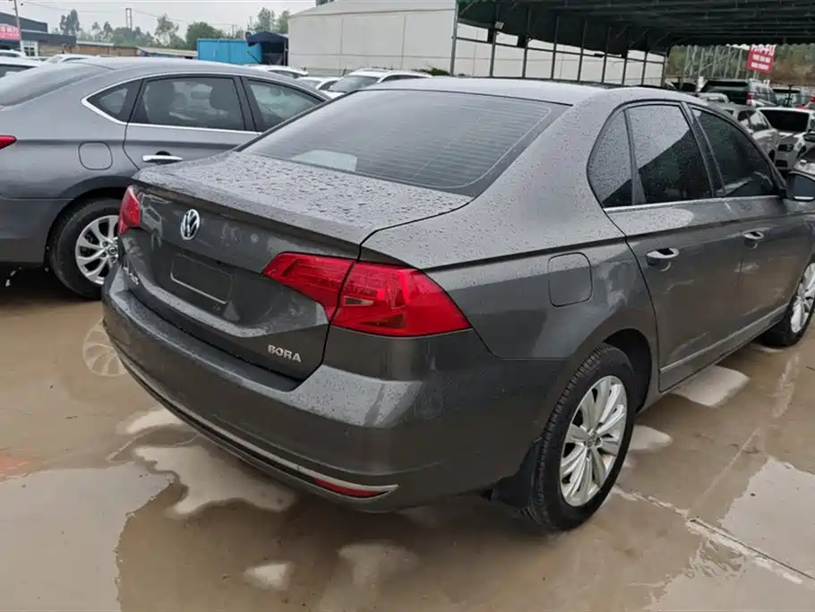 Volkswagen Bora 2016 Model 1.6L Automatic Comfort фото 3