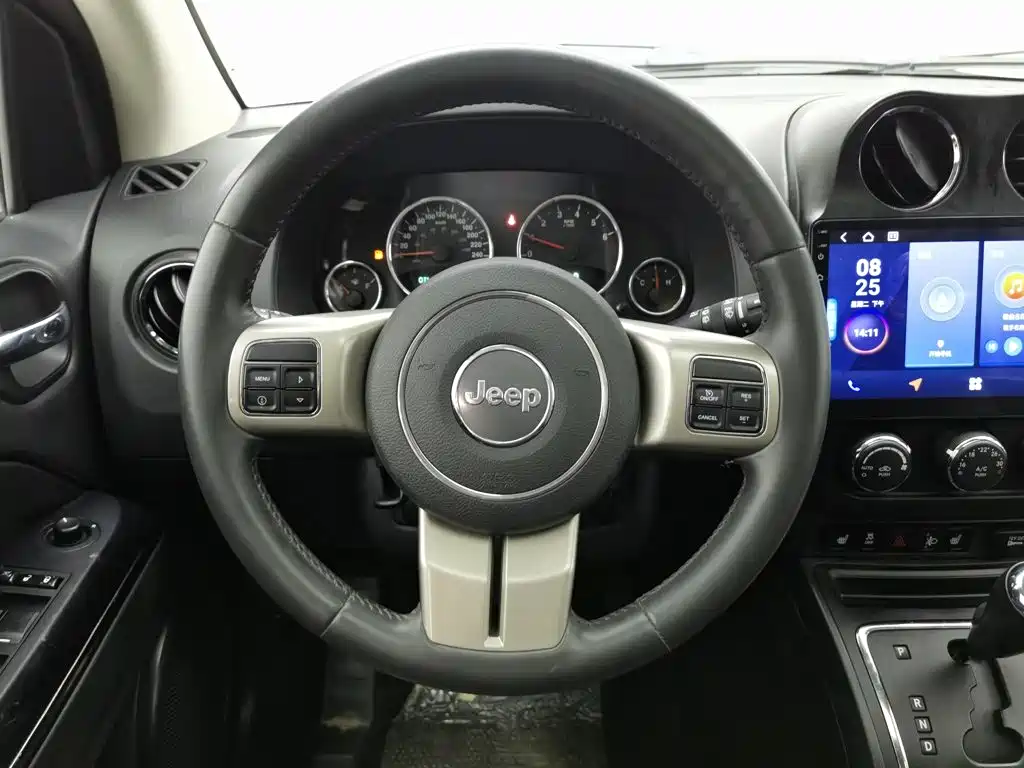 Jeep Compass (Import) 2013 2013 2.0L FWD Luxury