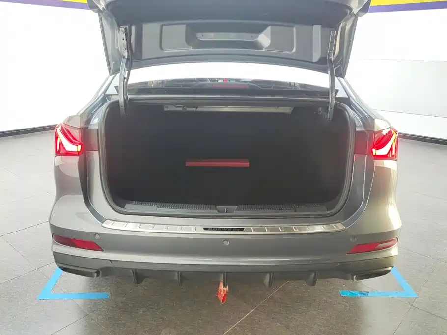 Фото 4 - Roewe i5