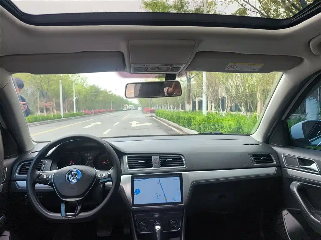 Volkswagen Lavida Tour 2017 230TSI DSG Comfort Edition фото 20