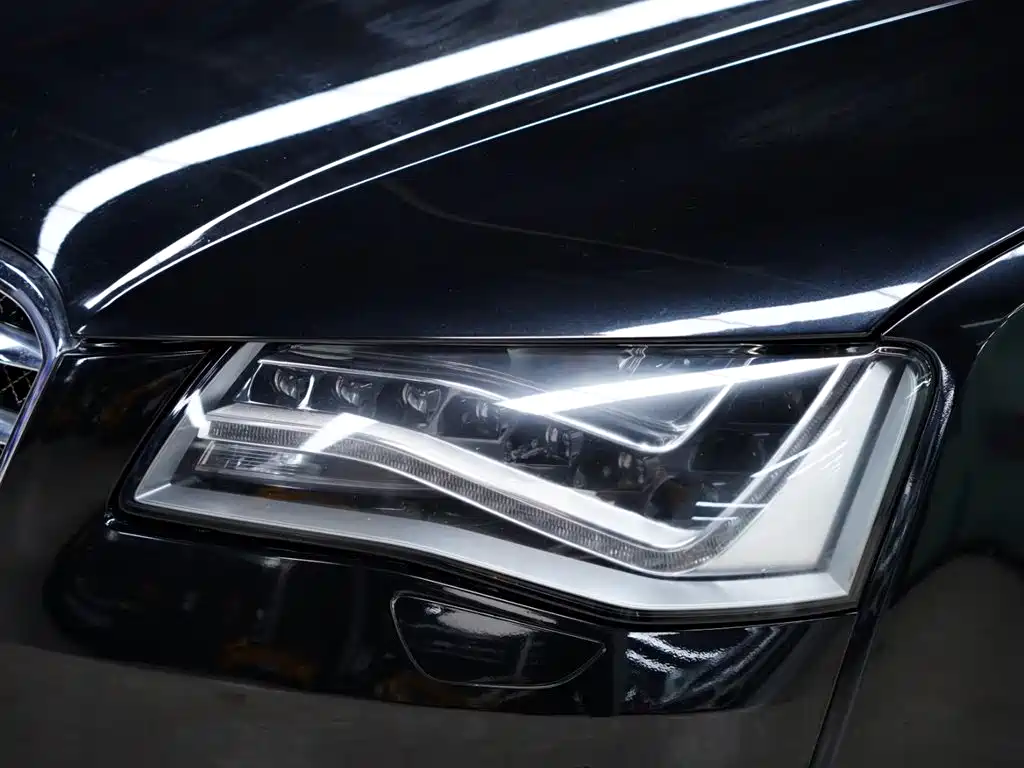Audi A8 2013 A8L 6.3 FSI W12 quattro Flagship фото 14