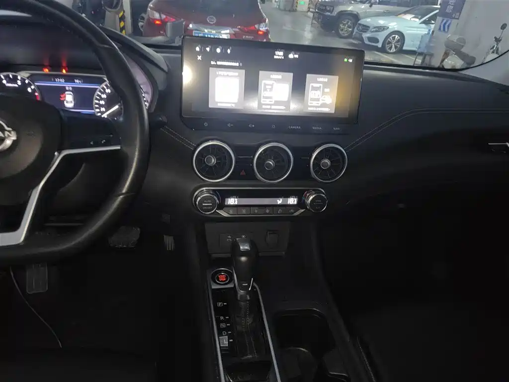 Nissan SYLPHY, миниатюра 9