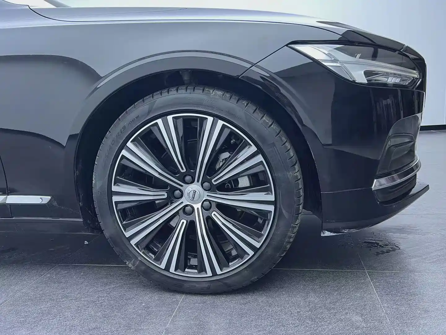Photo 18 - Volvo S90