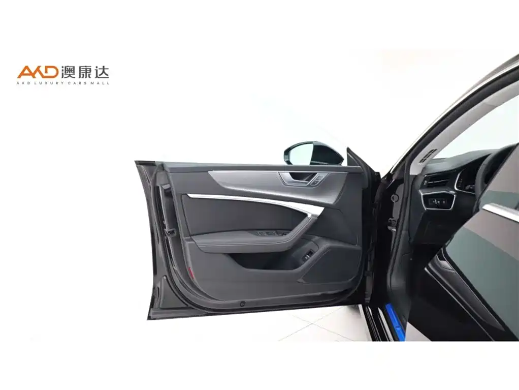 Audi A7L 2024 45 TFSI quattro Premium Luxury фото 10