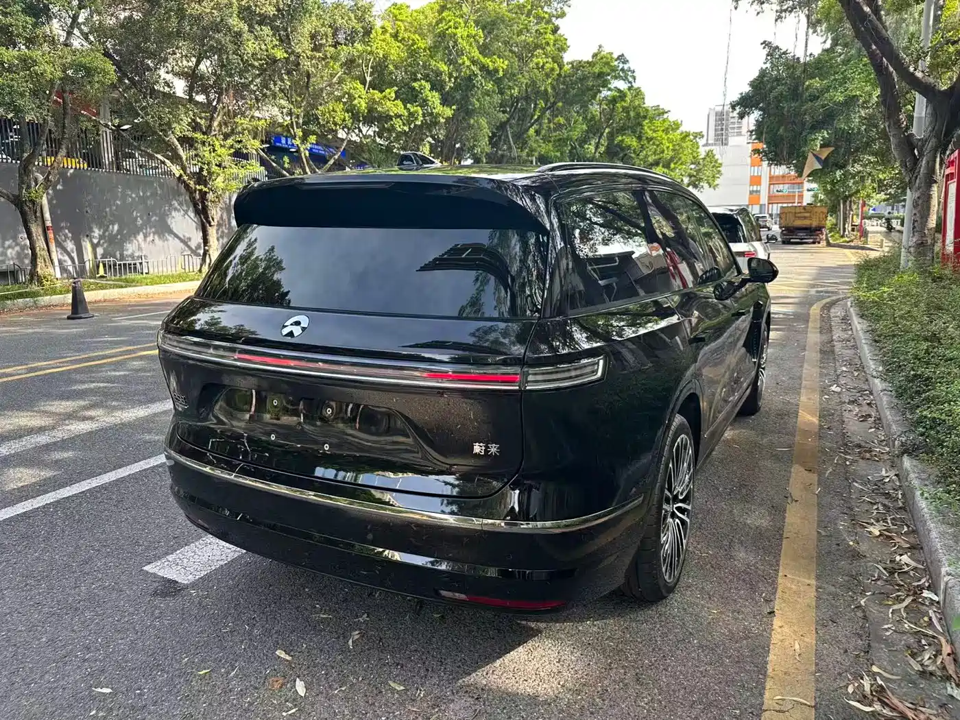 NIO ES8 2026 2025 Model 6-Seat Executive Luxury Edition