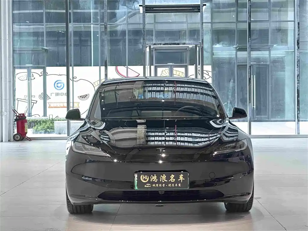 Tesla Model 3 2026 2025 Model Year Facelift Long Range All-Wheel Drive