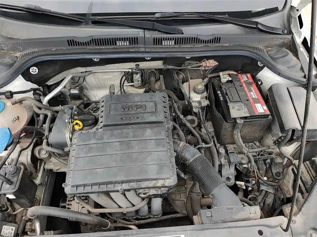 Volkswagen Sagitar 2018 1.6L Automatic Comfort фото 20