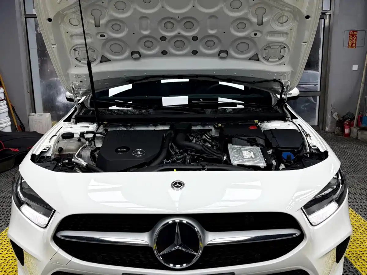 MERCEDES-BENZ CLASS A