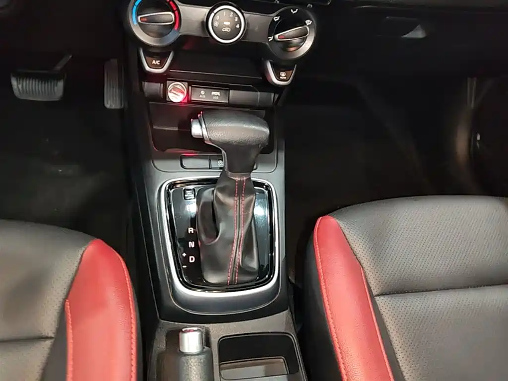 Kia KX CROSS 2019 1.6L Automatic Smart Sunroof Edition China VI фото 14