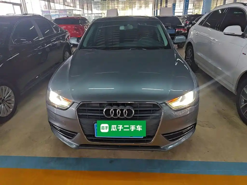 Audi A4L 2015 35 TFSI Auto Standard фото 3