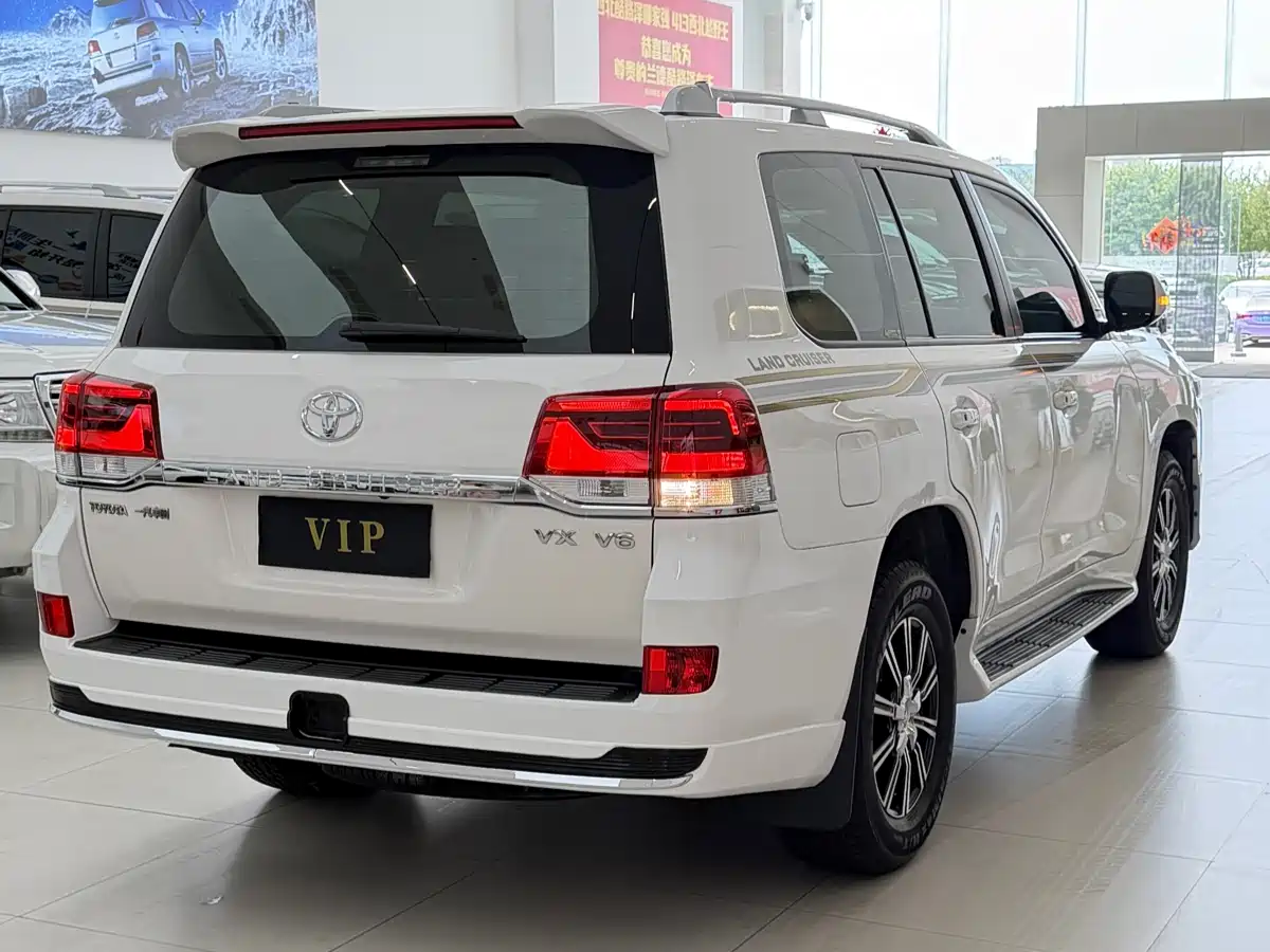 Toyota Land Cruiser 2012 4.0L Automatic VX фото 15