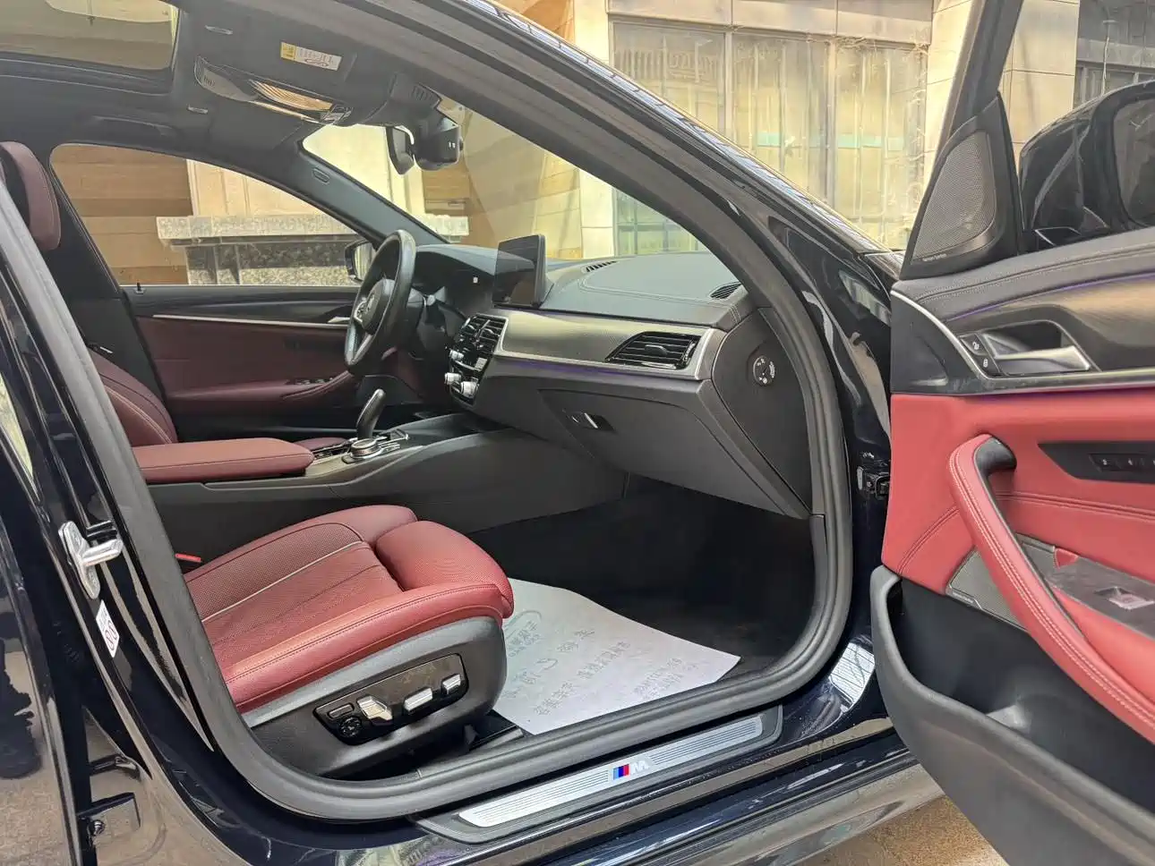 BMW 5 Series New Energy 2022 Facelift II 535Le Pioneer Edition M Sport Package фото 15