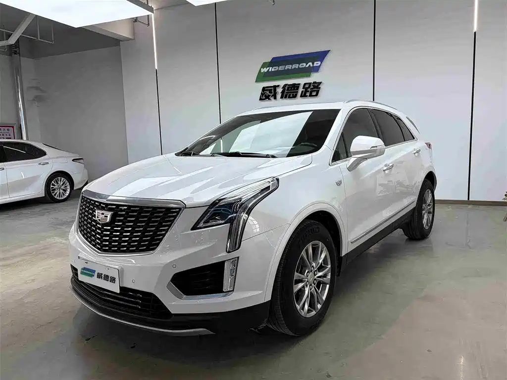 CADILLAC XT5