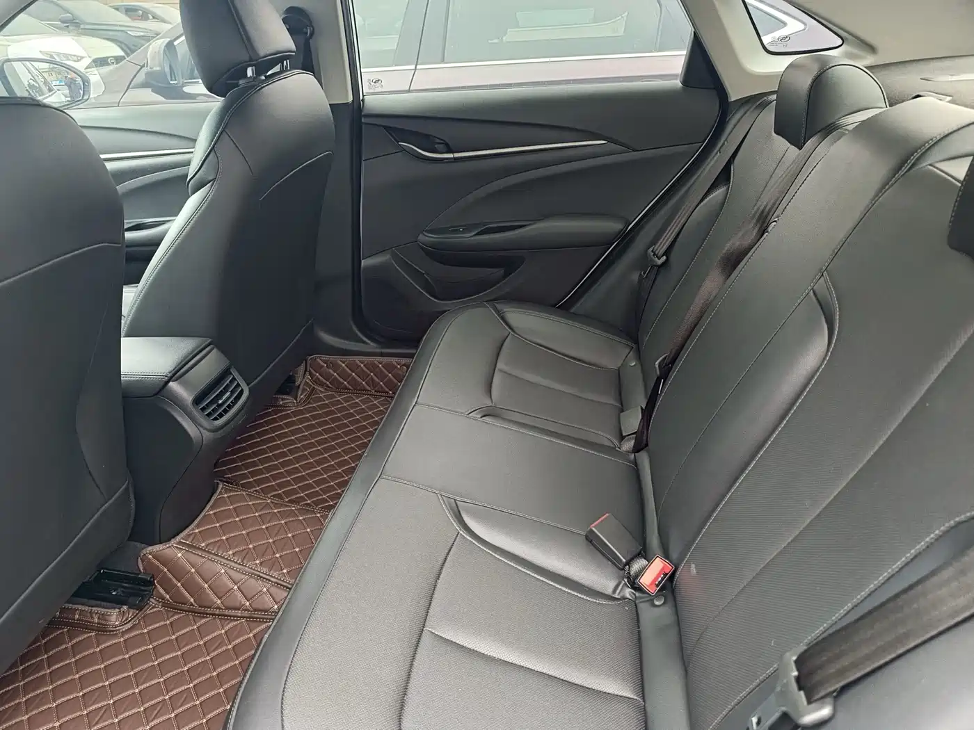 Buick Excelle 2021 Exemplar 1.5L Auto Progressive фото 9