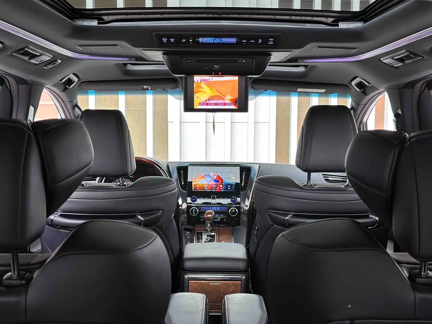 Toyota Alphard 2015 3.5L Premium Edition фото 23