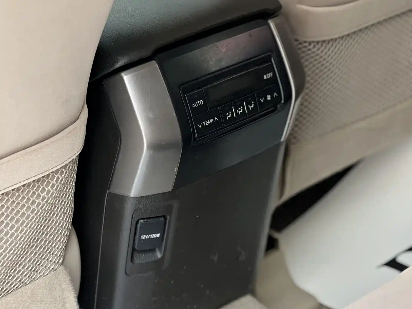 Toyota Prado (Import) 2010 2.7L Automatic Standard фото 16