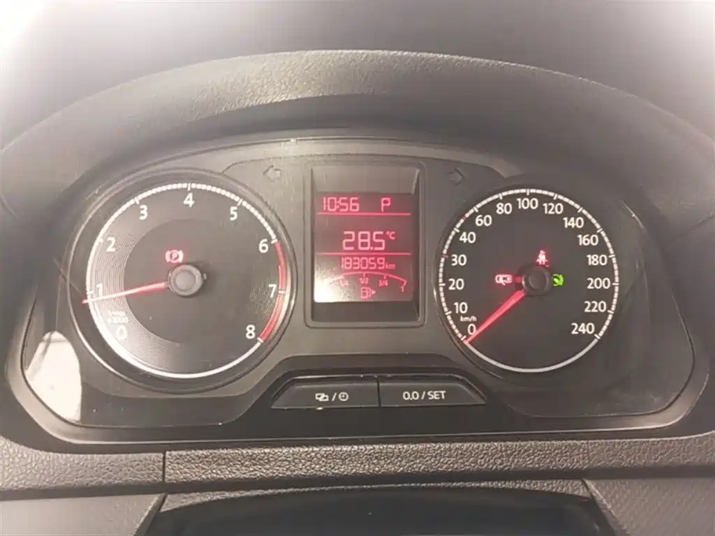 Volkswagen Jetta 2017 1.5L Automatic Fashion фото 12