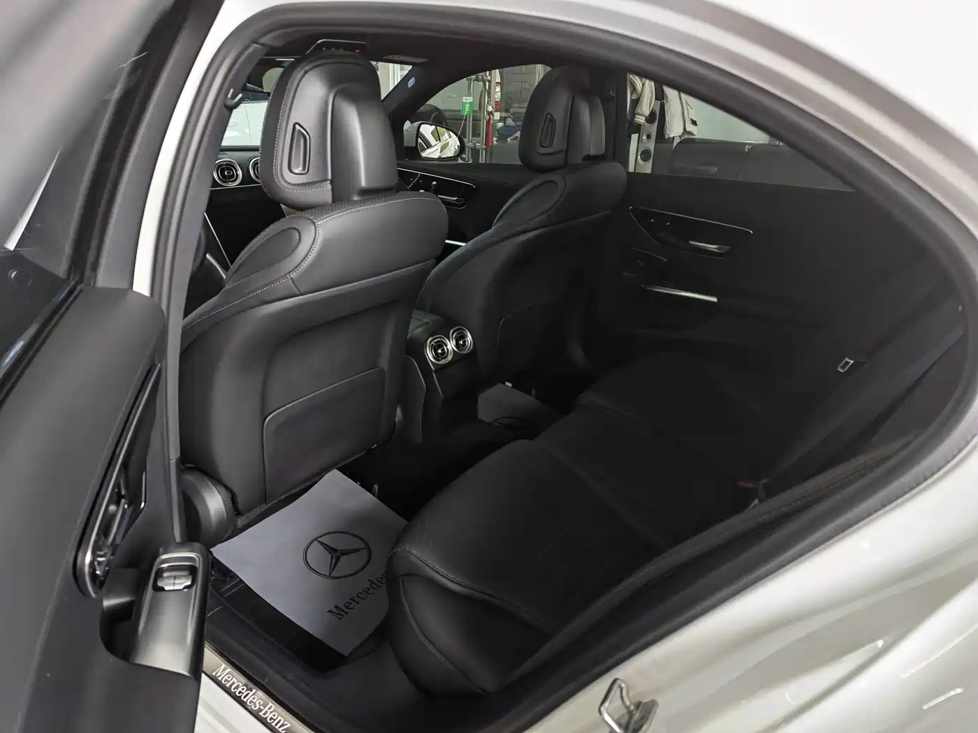 Mercedes-Benz C-Class 2024 C 260 L 4MATIC Sport фото 8