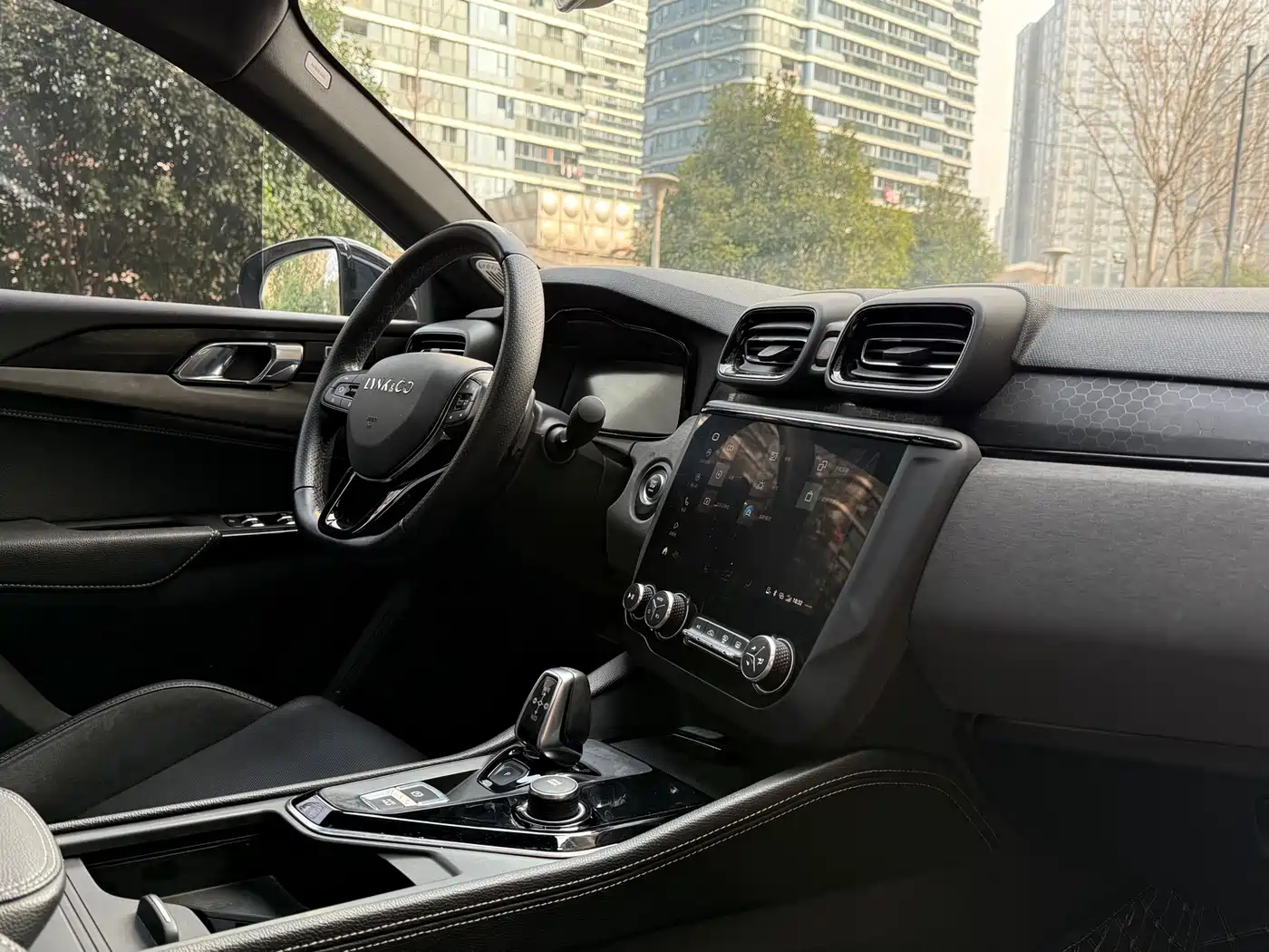 Lynk & Co 03 2021 2.0TD Auto Jin Champion Edition фото 7