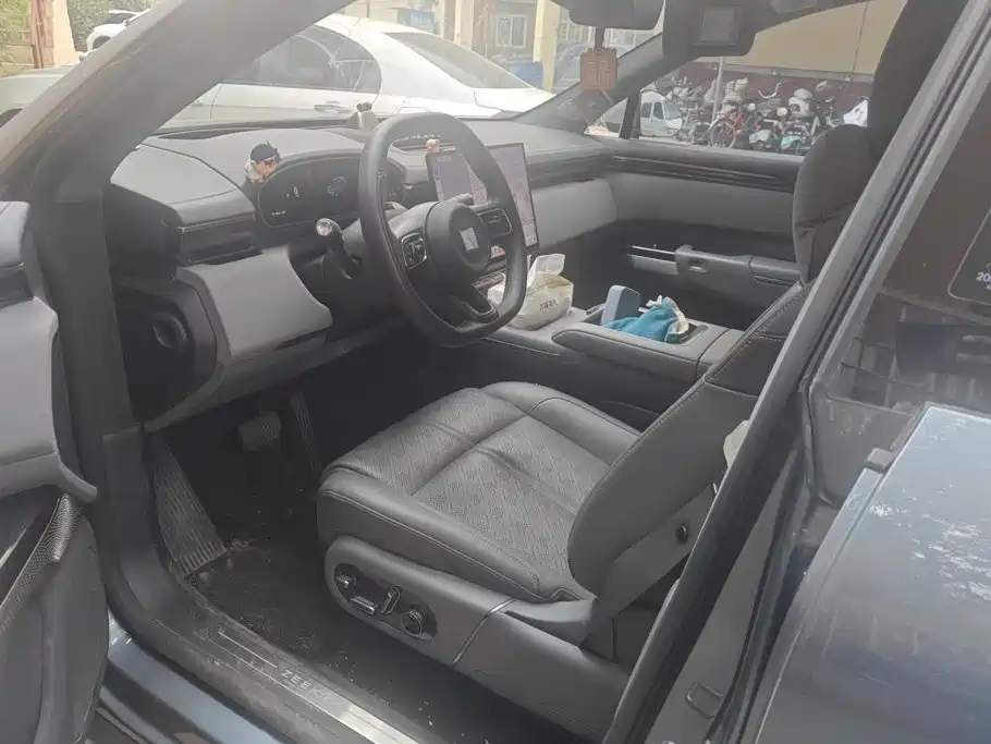 ZEEKR 7X 2025 2025 Model 75kWh RWD Smart Driving Edition