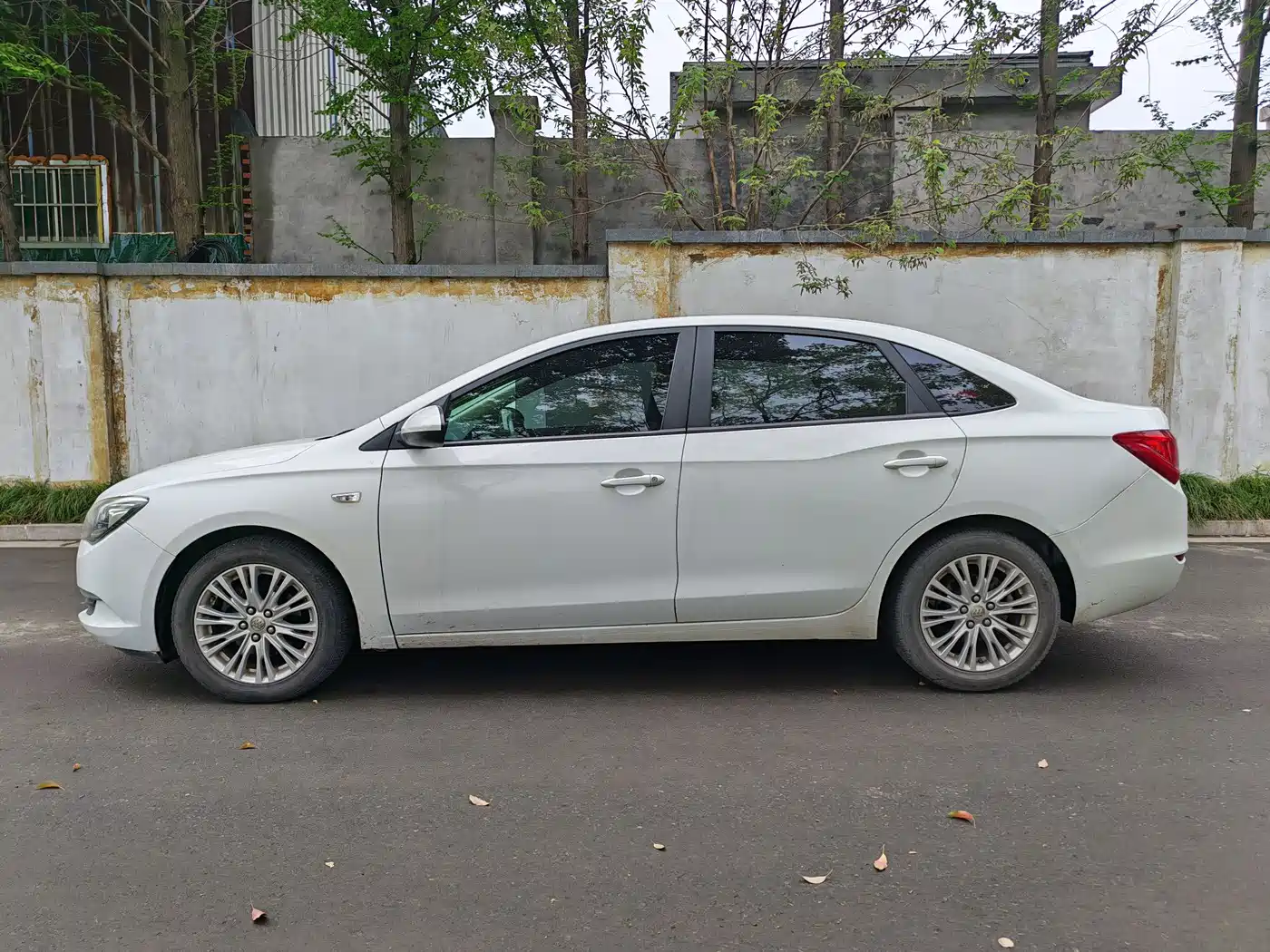 Buick Excelle 2017 15N Manual Elite фото 7