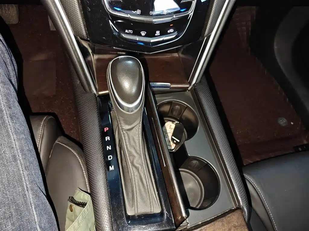 Cadillac XTS 2018 28T Elite фото 9