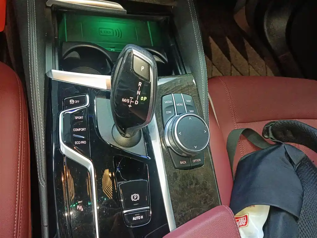 BMW 5 Series 2022 Model Second Facelift 525Li M Sport Package фото 10