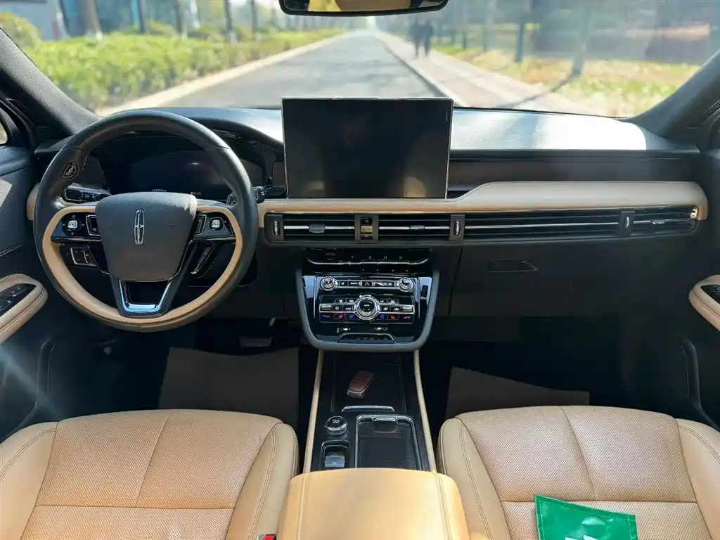 LINCOLN ADVENTURER