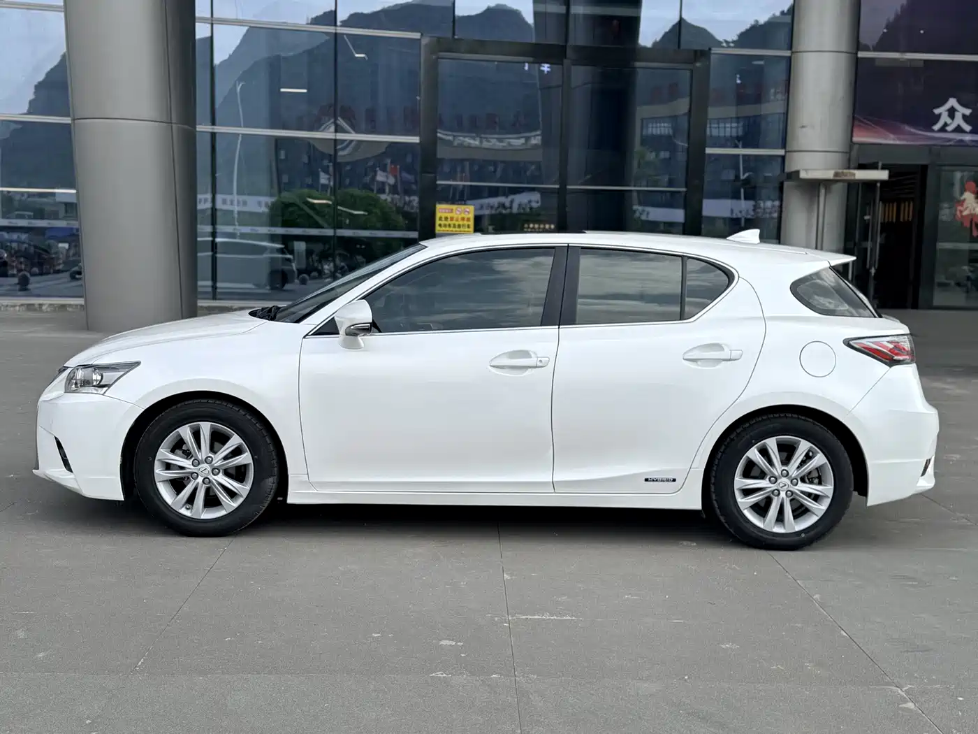 Lexus CT 2017 2014 CT200h Comfort Monochrome