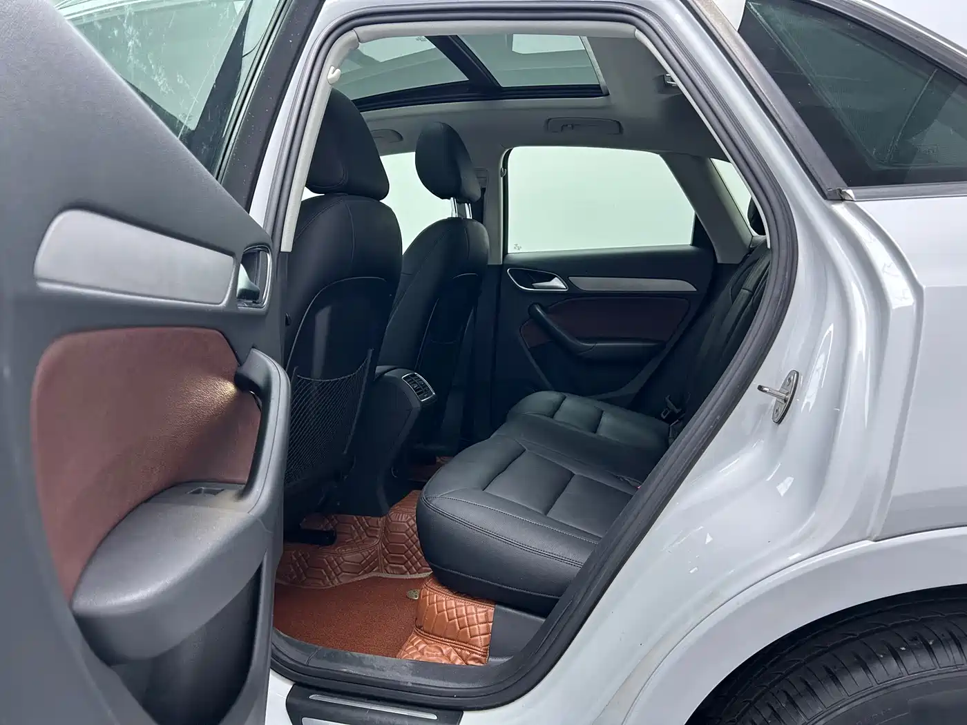 Audi Q3 2015 30 TFSI Progressive фото 5