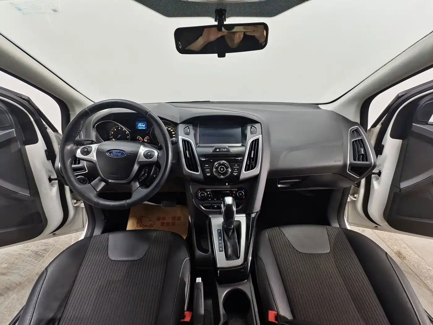Фото 9 - Ford Focus