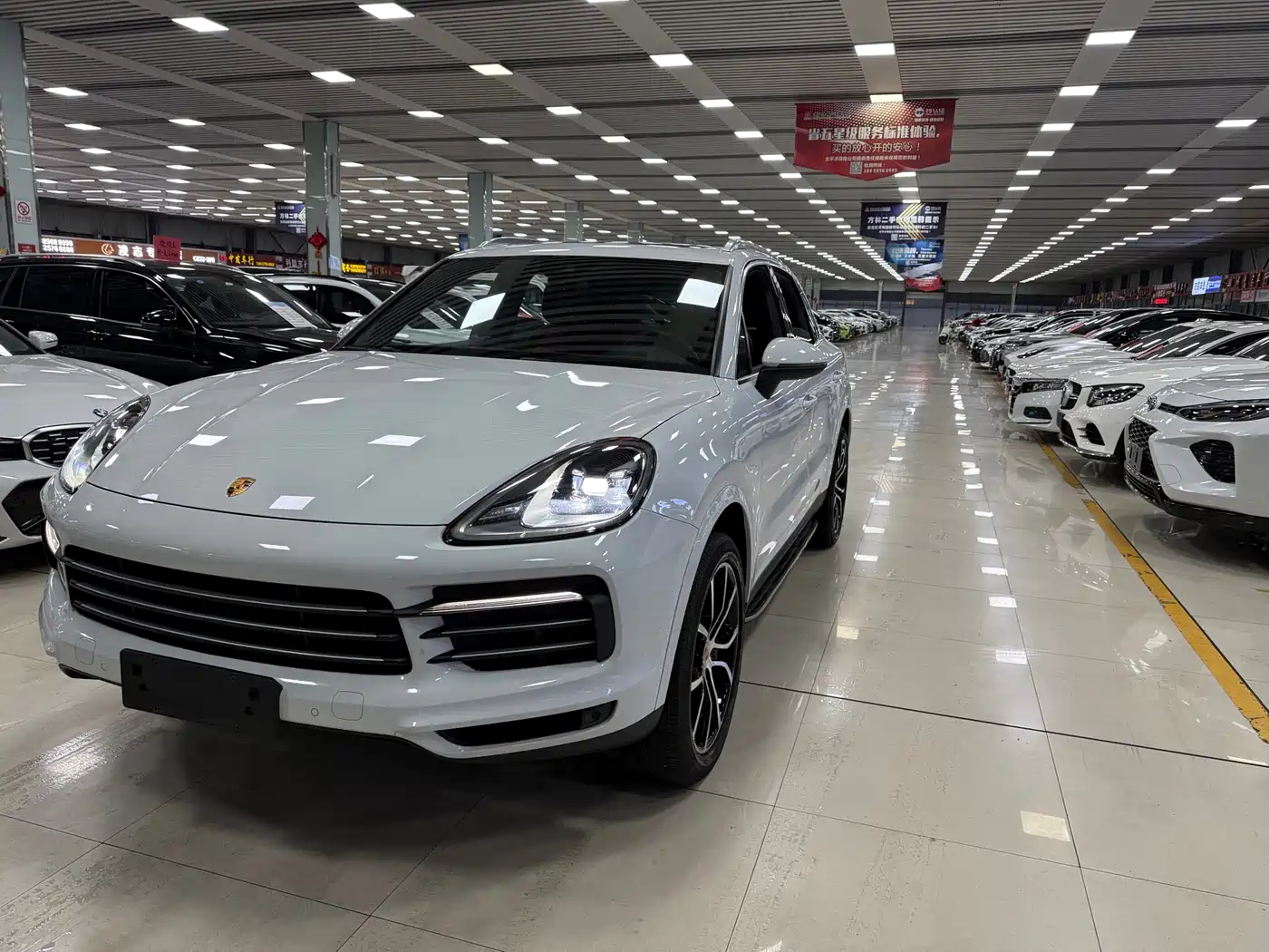 Porsche Cayenne 2022 Cayenne 3.0T Platinum Edition фото 2