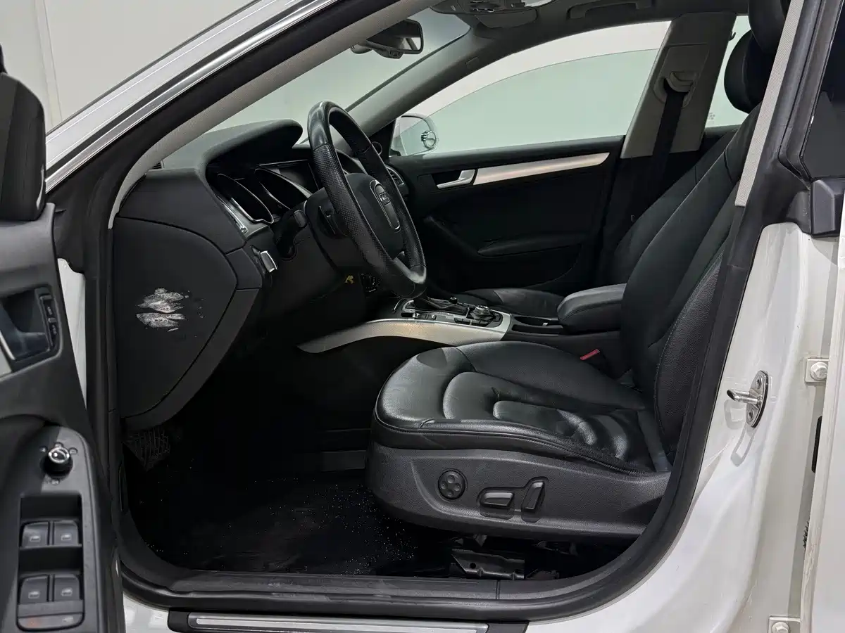 Audi A5 (Import) 2011 2010 2.0TFSI Sportback Comfort