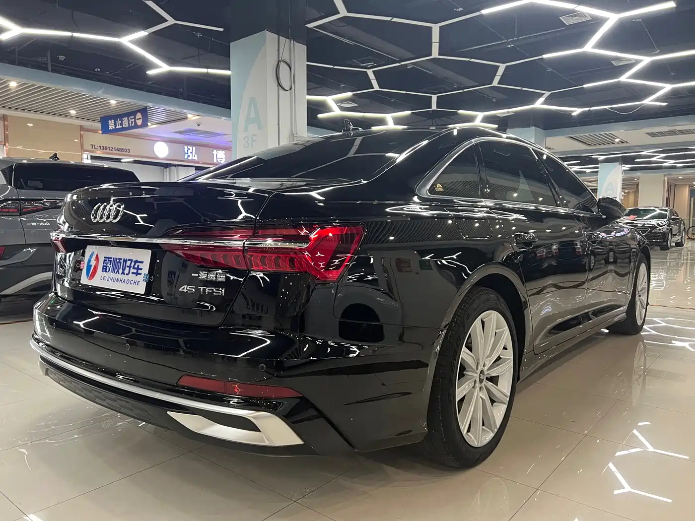 Фото 6 - Audi A6L