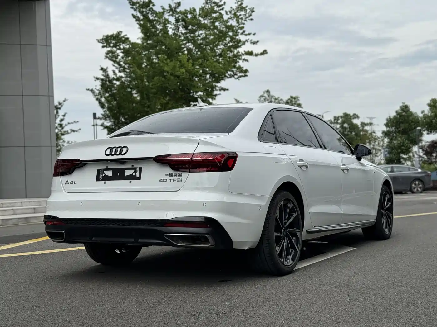 Audi A4L 2022 40 TFSI Luxury Dynamic фото 12