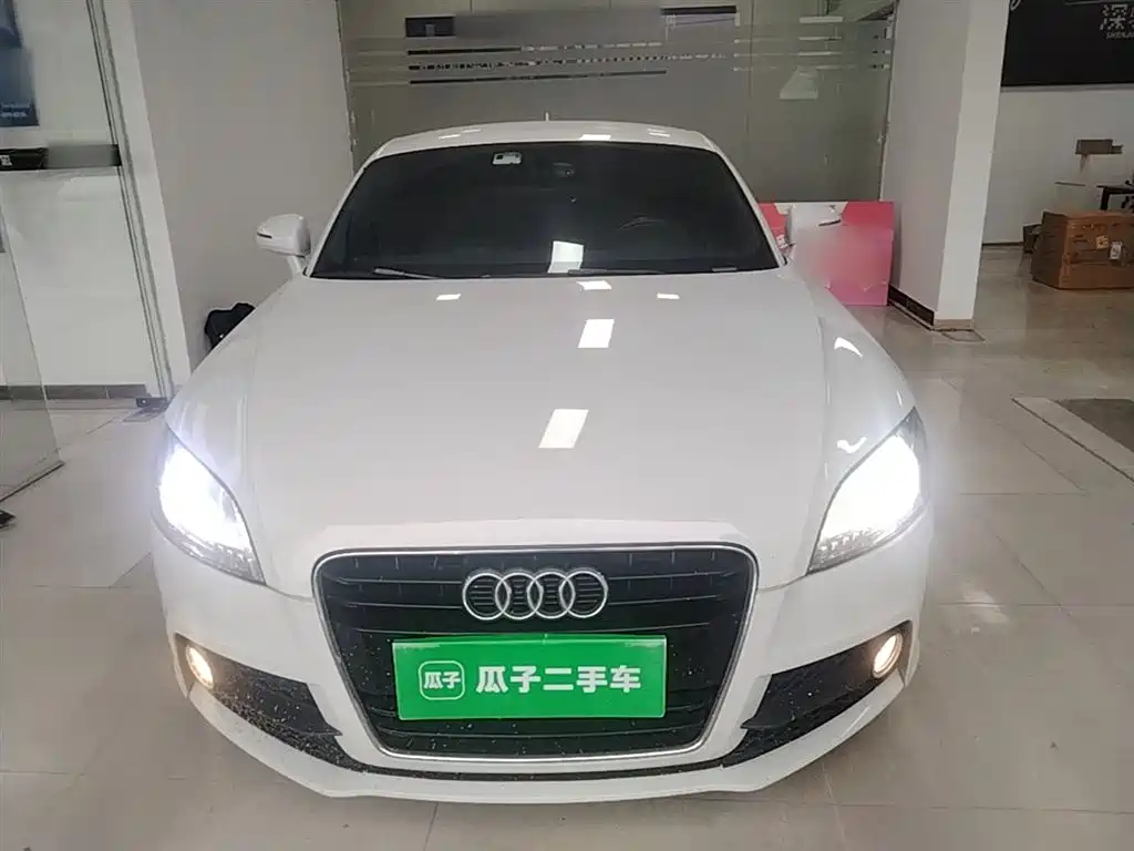 Audi TT 2014 TT Coupe 45 TFSI Premium Edition фото 3