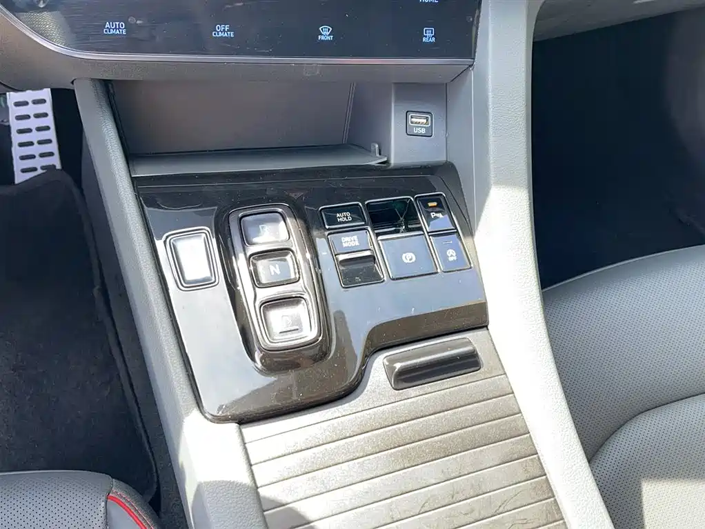 Hyundai Sonata 2022 380TGDi Automatic 20th Anniversary Edition фото 16