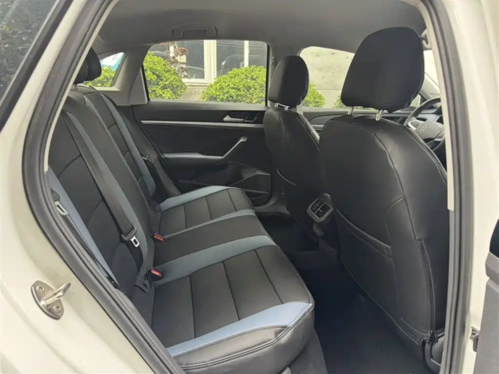 Volkswagen Lavida 2024 Model 1.5L Automatic Delight Edition фото 13