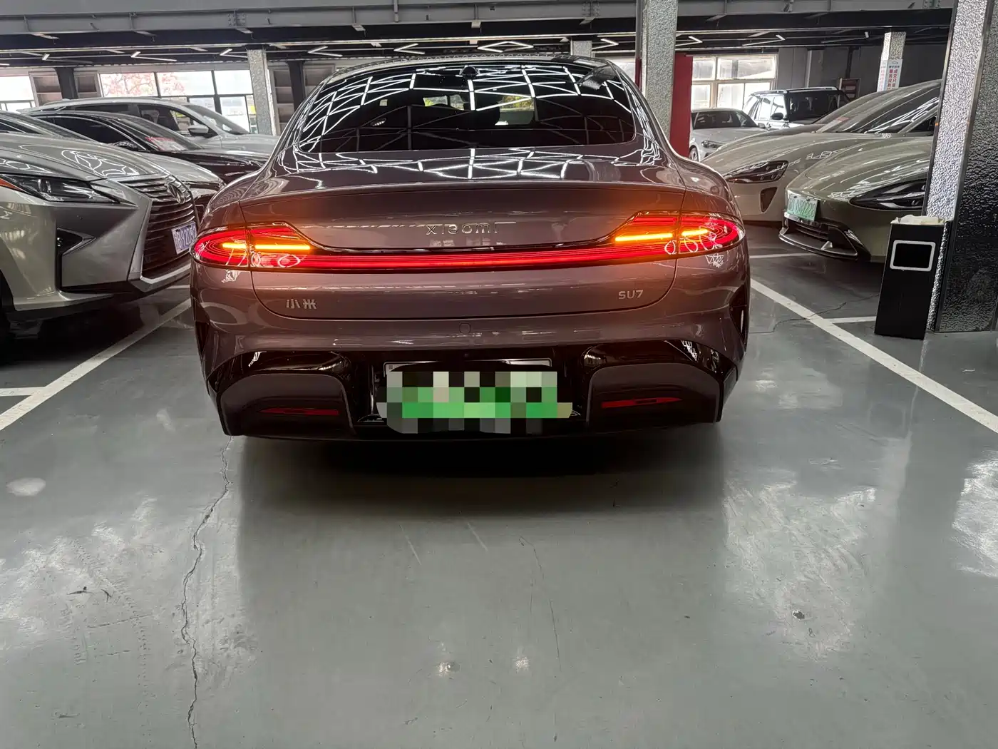 XIAOMI CAR XIAOMI SU7